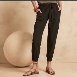 AirStretch Tie-Waist Cargo Jogger color Black, gently used, Banana Republic,